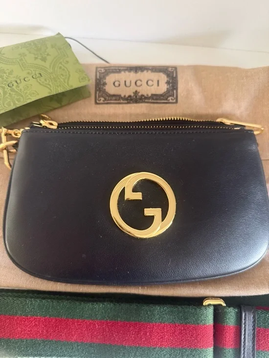 Gucci Black Leather Mini Bag with Gold Hardware and Green-Red Web Strap - Picture 2 of 7